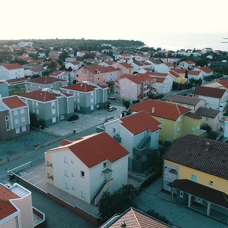 Summer Fun Apartments Novalja Eksteriør bilde
